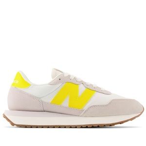 New Balance 237 Sneakers in Gray & Yellow, Women’s Size 8